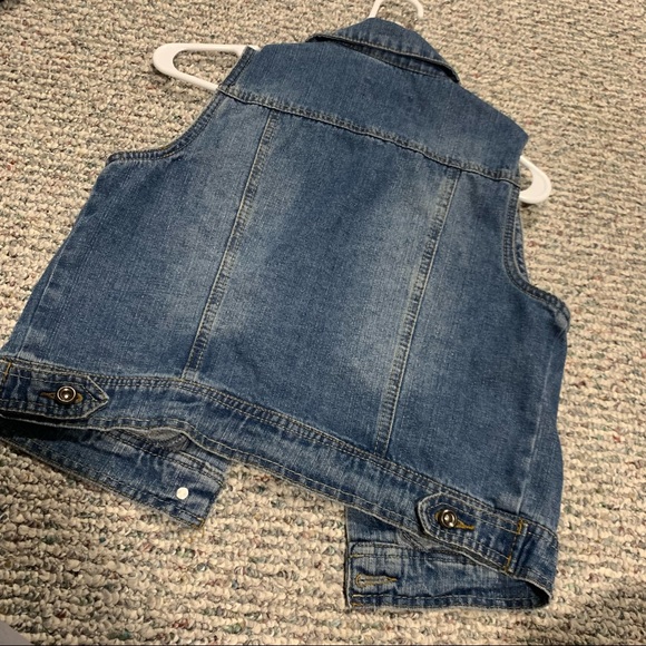 Distressed denim vest - Picture 2 of 4